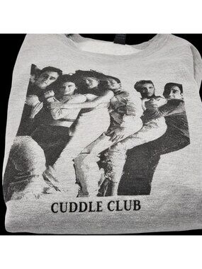 Vtg Y2K 2000s Cuddle Club Friends TV Show Graphic Sweatshirt Crew Neck